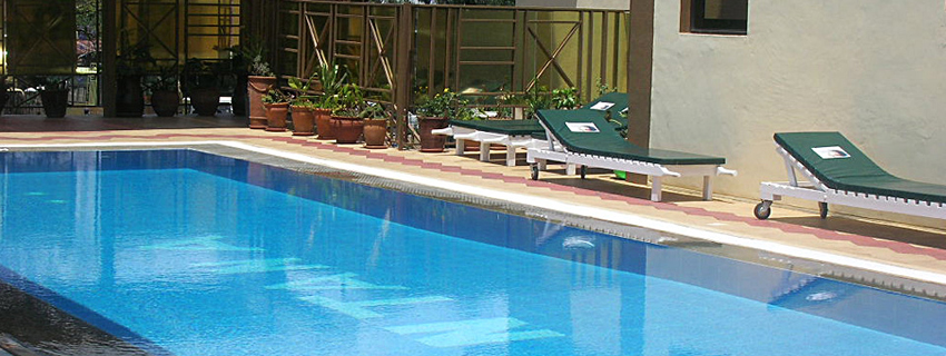 Bontana hotel swimming pool
